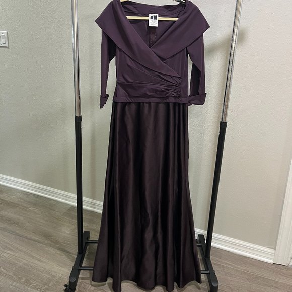 Tadashi Shoji Dresses & Skirts - Tadashi Shoji eggplant Long Dress